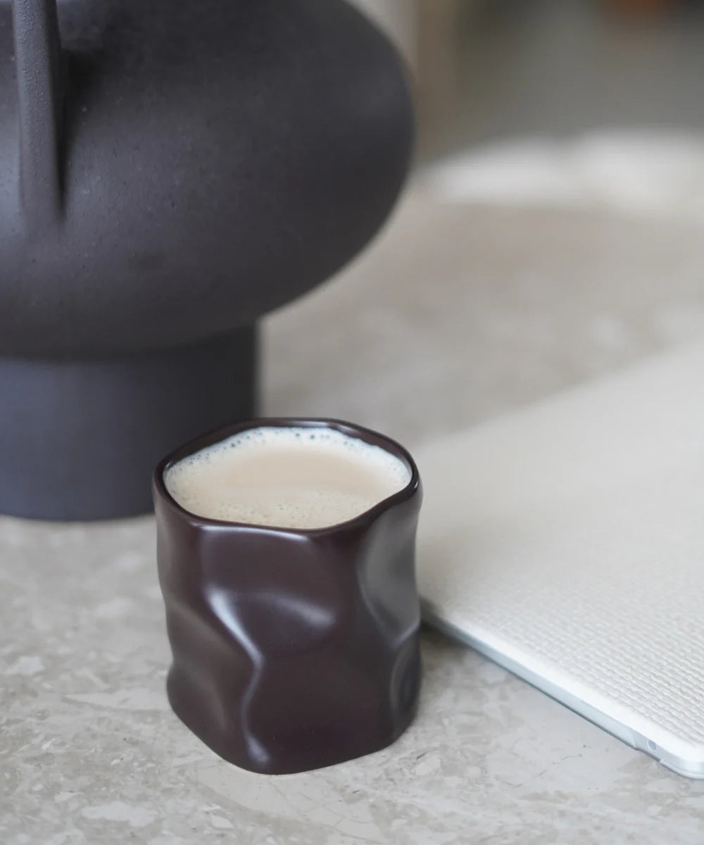 „Diamond“ Keramik Becher Mocha Mousse