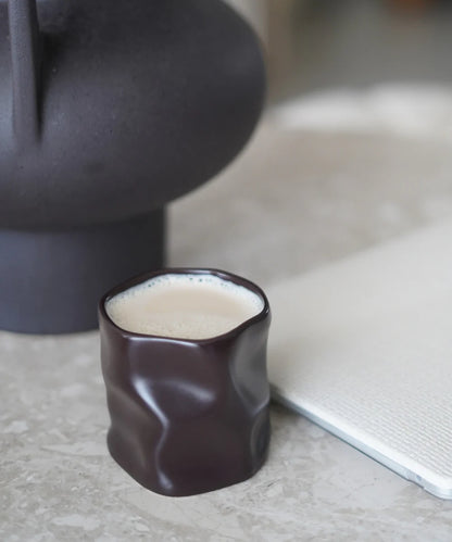 „Diamond“ Keramik Becher Mocha Mousse