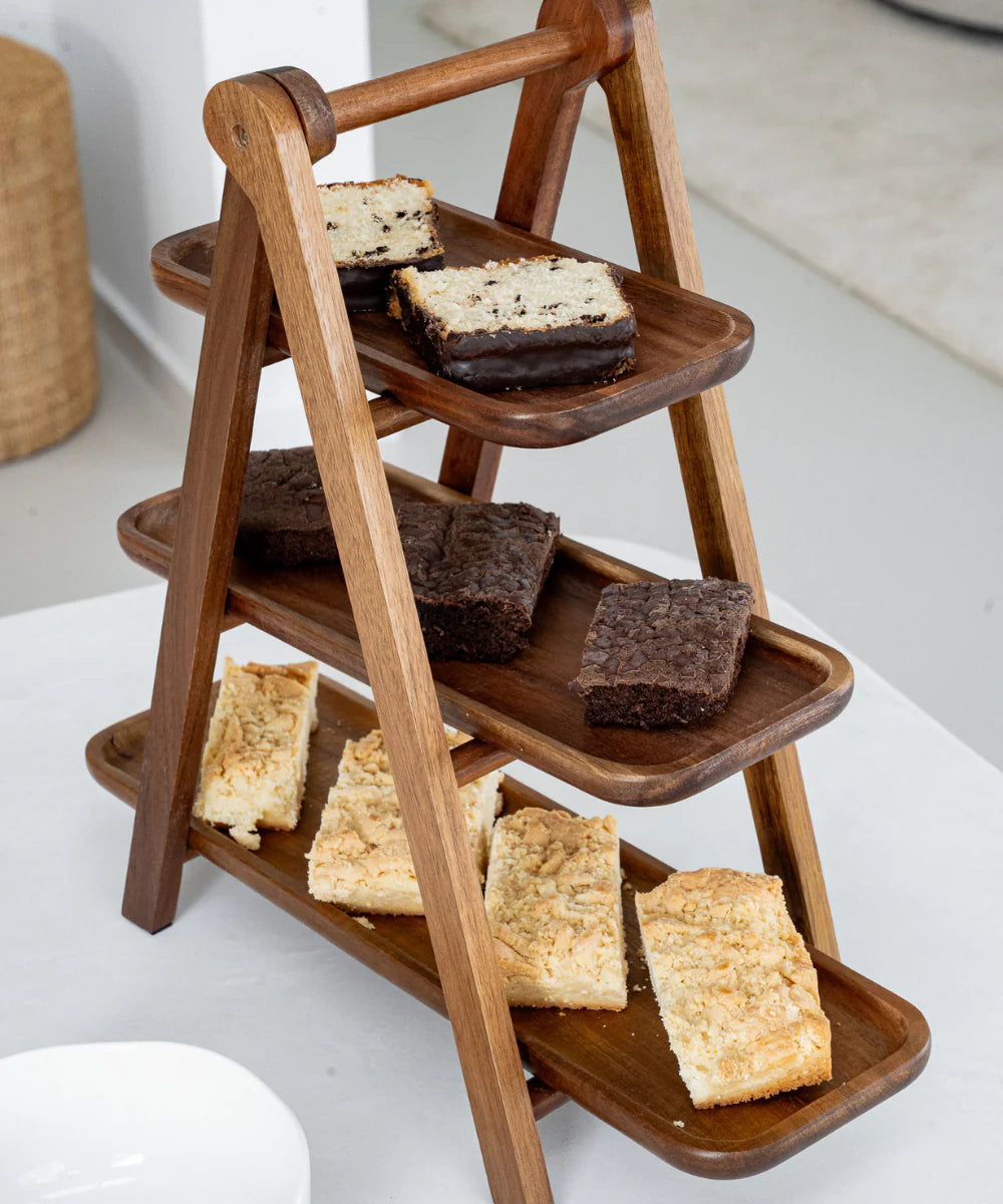 Akazie Skala Etagere