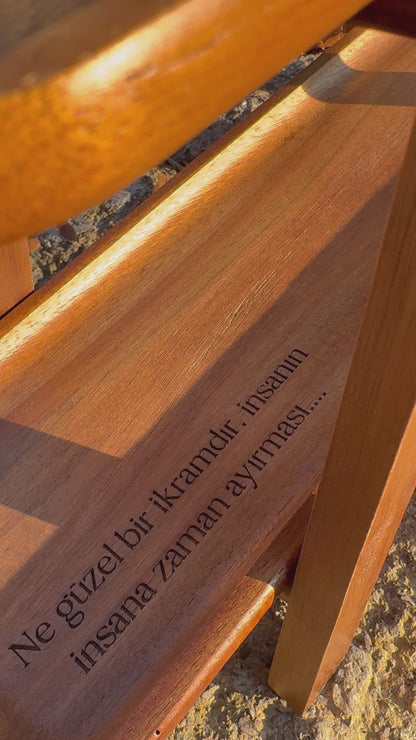 Akazie Skala Etagere mit Gravur